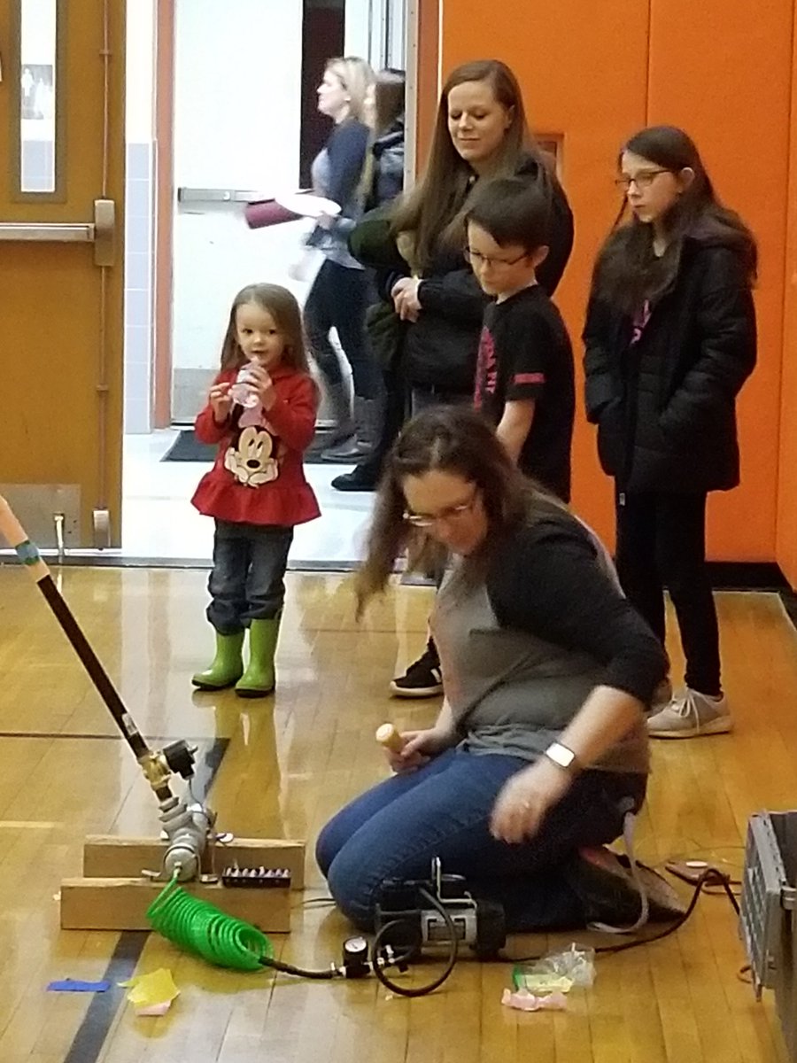 esinski's tweet photo. A great turn out for our 1st Family PRIDE night @WellsvilleCSD. Thank you to all of the volunteers &amp; families that joined in on the fun #WESOnePride https://t.co/CJIeue3uxi