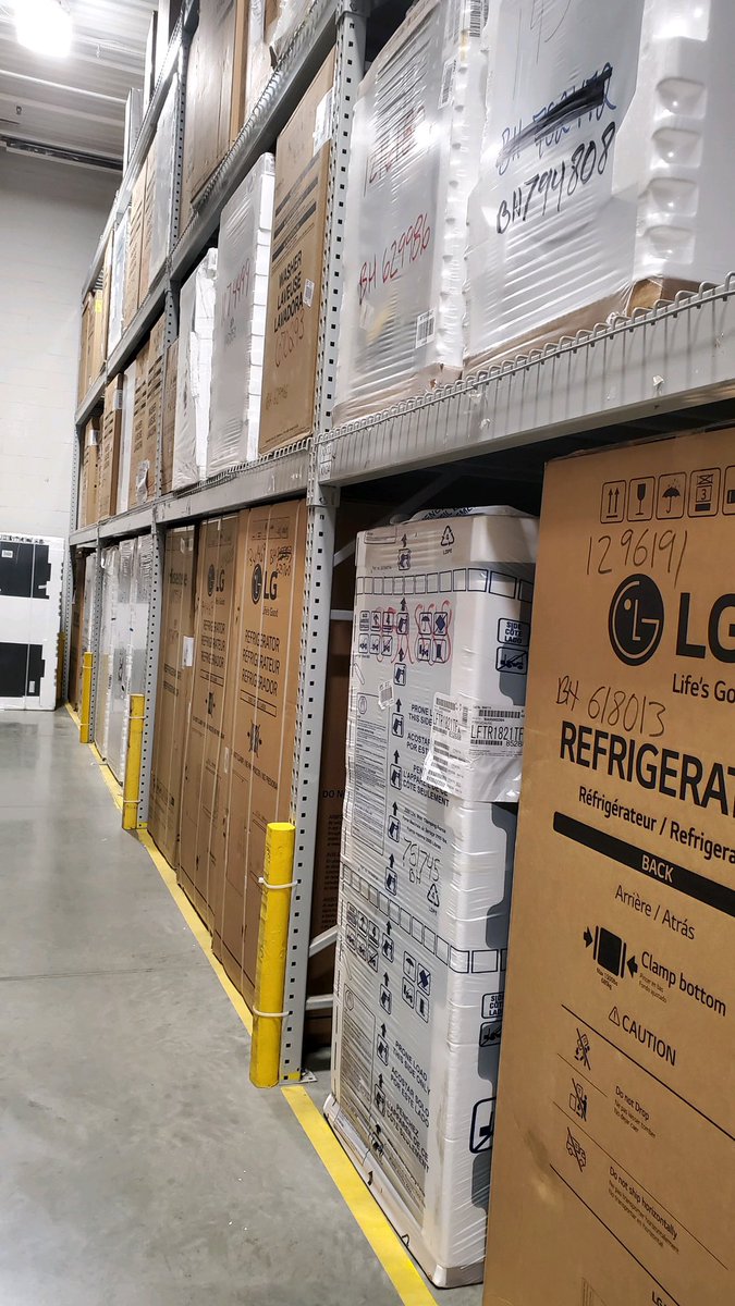 Joe_AHRBP_1217's tweet photo. 2921 receiving is looking mighty pretty these days. Great Job team!!!. #receivingcleanup #Goldcupchamps #willrepeat #bestteam #lowes2921 @AntN2921 @Fishon2921 @ralphb2921 @RandyAKnight @Legler1363 @l_abbatecola https://t.co/z8CmD32VbB