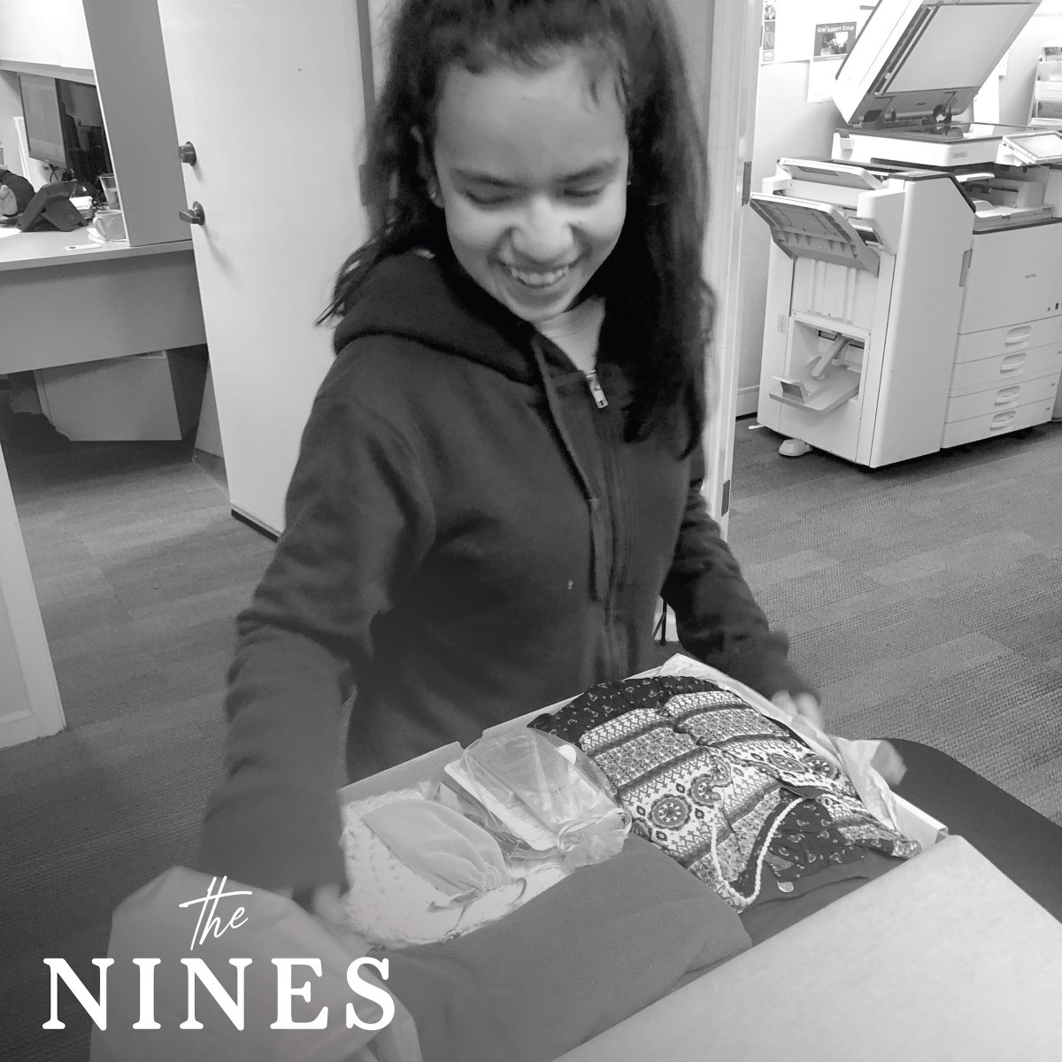 theninessf's tweet photo. December Boxing Recap -- We delivered curated boxes to 225 girls in need, we welcomed in 90 volunteers, we partnered with brands like @cuyana, @stitchfix, and @sephora, we re-circulated more than 2,000 items, and we raised $40,000+ Thank you for all the support! 🧡 #TheNines https://t.co/0nUuKOHVU3