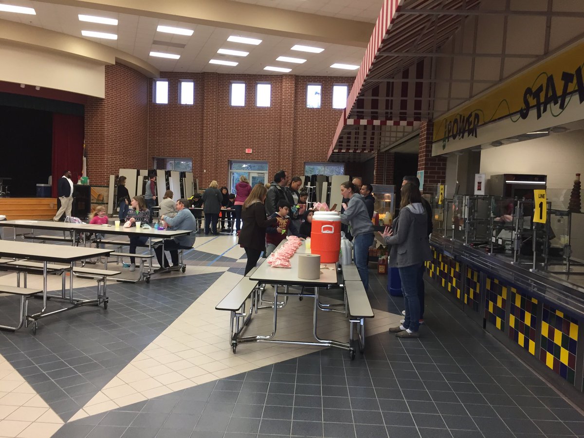 Cryar Students Celebrate their love of Math and Science. ⁦@CryarCats⁩