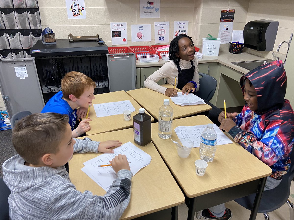 MaTopTeam's tweet photo. We loved combining solids and liquids today to determine if there was a chemical reaction taking place. Such a fun experiment! #SuperVioletES #PLSDProud https://t.co/zlPO5E3nkU