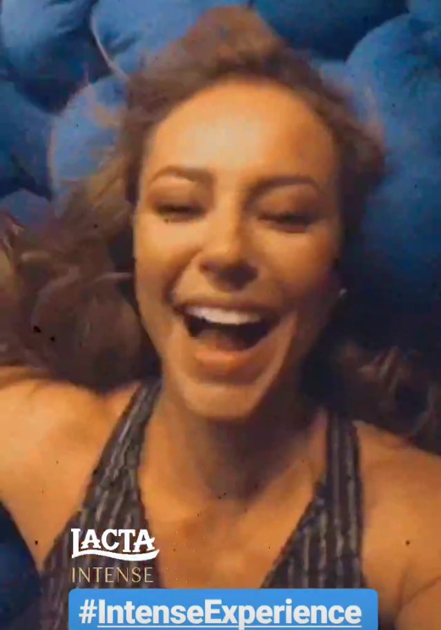 caralhofavs's tweet image. mano eu tô amando a @paolla nesse #IntenseExperience da @Lacta KAKAKAAKKA as melhores carinhas e reações😍😂
te amo entenda 💙✨