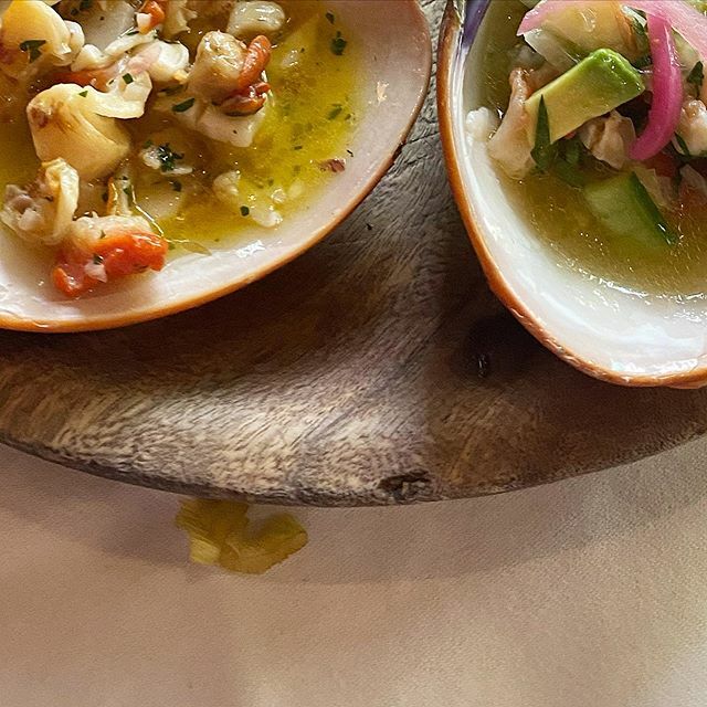 SnapEatApp's tweet photo. Red Clams #snapeat Delicious red clams on the grill with butter. Incredible burst of flavor in the #musttry restaurant Contramar in Mexico City. https://t.co/MFXYAn3naK https://t.co/0zFZvLOsjb