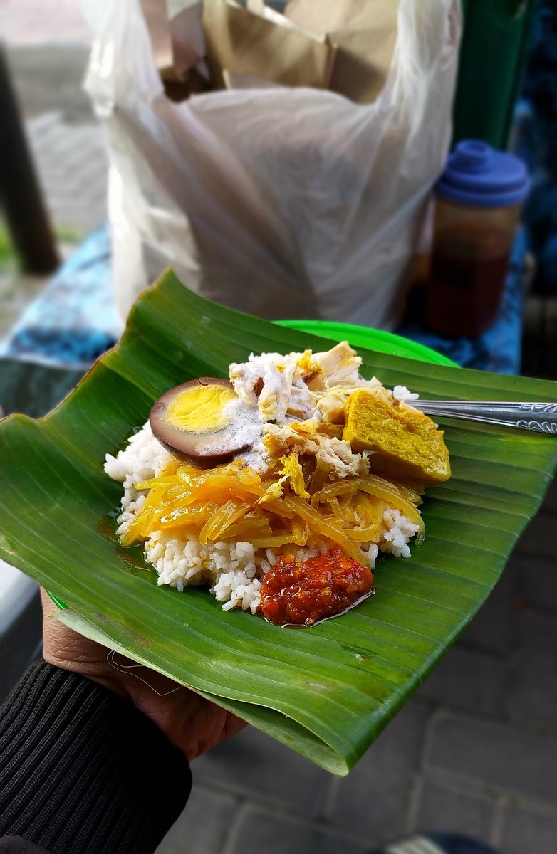 ichwan09's tweet image. Sarapan sego liwet emang paling bener 🤤🤤🤤
#SarapanApa #Segoliwet #Soloan