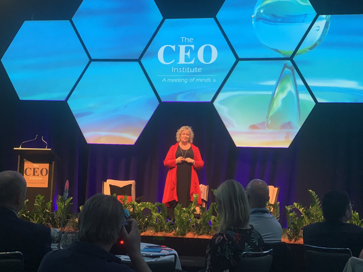 AndyButs's tweet image. Good culture in a business will lead to extra voluntary effort. Your people are your one asset that are uncapped and can grow. Conversely a poor culture can lead to low or no voluntary effort. Rhonda Brighton-Hall at the #ceosummit is an organisational culture guru.