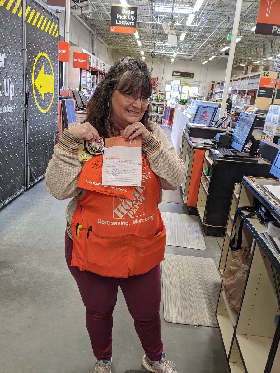 Sending a shout out to Connie for being a super awesome team player at the service desk!!! Love and appreciate your hard work and flexibility!!