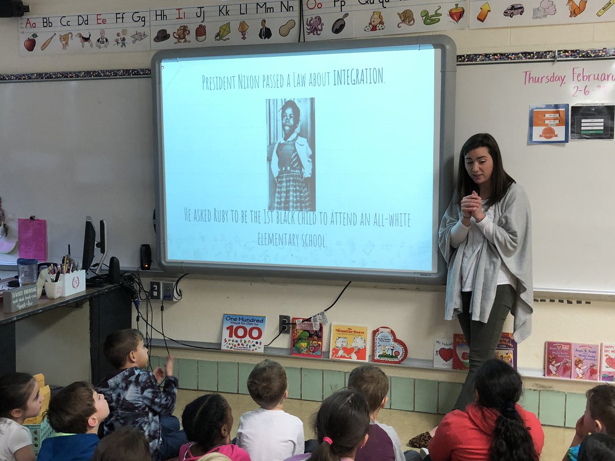 ButlerTeachSPSS's tweet photo. Presentation rotation about African Americans who changed our world!  Black history in full swing at ESS! #honorcelebratelearn @BevBeldenESS @uclaEXCEL https://t.co/ALVWRP8peN