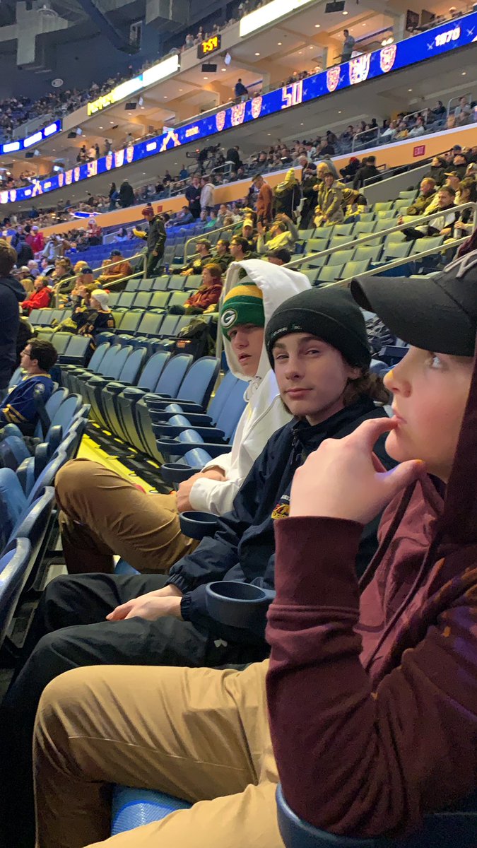 ddunc99's tweet photo. @BuffaloSabres you missed the Dorchester Dragons Bantam team! In th house tonight! https://t.co/P9RzlKrfoN