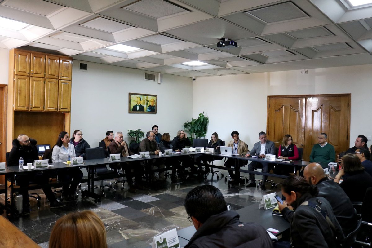 stpschihuahua's tweet image. #ProJAM | El Programa de Atención a Personas Jornaleras Agrícolas Migrantes tuvo su primera sesión de trabajo del 2020. Las 24 dependencias que integran la mesa se dieron cita para establecer los compromisos para este año que comienza. 

#UnidosConValor