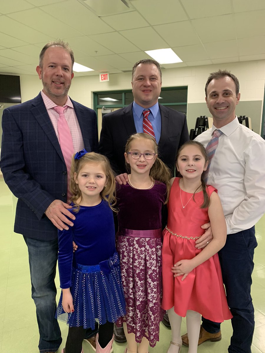 MrsBly_MECC's tweet image. It was a “sweet” night at the @MeccPto 2nd grade Sweetheart Dance!💕 @MasonSchools