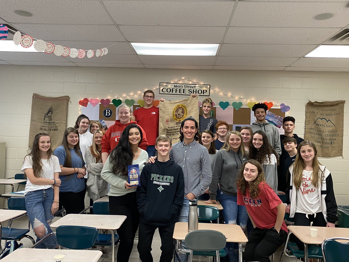 LizzieAnnePerez's tweet photo. What’s perfect in a ⛈ day!? @myalmacoffee visiting! 2day we’re combining the study of agronomy, economics, culture, & business development! #GeorgiaStudents #Coffee #HonduranCoffee #LeadwithCoffee @IHCAFE @gadoeworldlang @GaDeptAg @GeorgiaCTAE @NGaRESA @PickensHighGa @PCBOEGA https://t.co/pLlca9N2cE