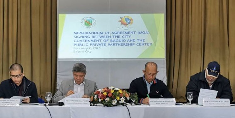 PPP_Ph's tweet photo. City Govt of Baguio led by Mayor Benjamin Magalong signs MOA w/ PPP Center headed by Executive Dir. Ferdinand Pecson. The MOA outlines the technical assistance that will be provided by PPPC for the city’s PPP projects. #LocalPPPs #PhPPPProgram @PIADesk @PIA_Cordillera @pnagovph https://t.co/o0RZIlLhZS