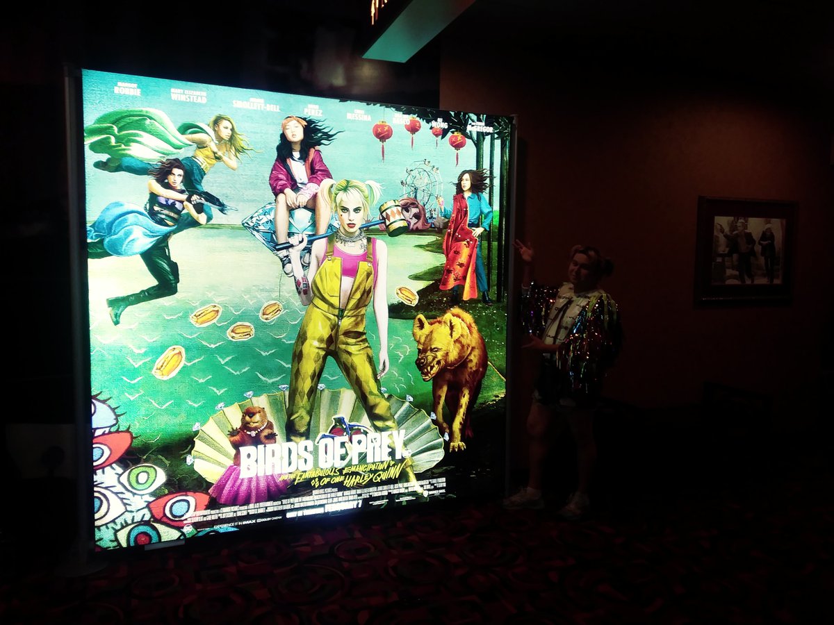 JonathanWard8's tweet photo. Just got back from @birdsofpreywb and had a blast. Had to dressed up as Harley because she's the best. Definitely seeing it again soon. @Cinemark @wbpictures @DCComics @MargotRobbie @jurneesmollett @ellajaybasco #BirdsOfPreyMovie #HarleyQuinn https://t.co/QC45fAN5NE