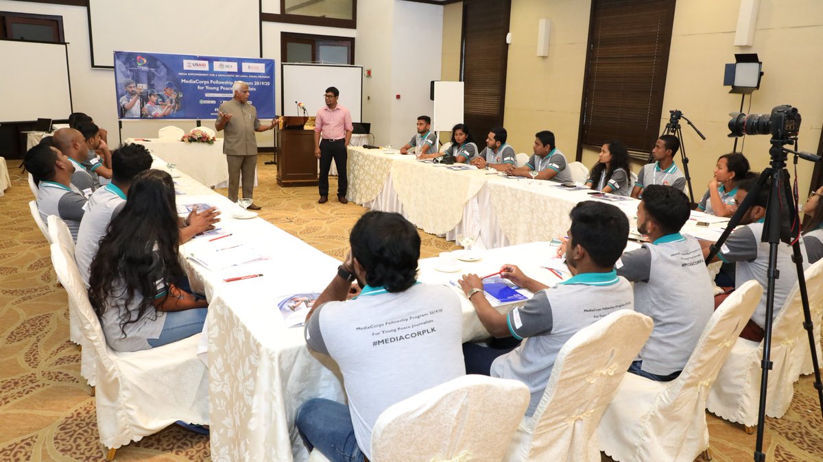 SDJF_lk's tweet photo. Prof. Padmasiri Wanigasundera, Chairperson, SDJF, had an interactive discussion with the #MediaCorpLK Fellows on the role of journalists in promoting diversity, peace and reconciliation.
#USAID #IREX #SDJF #iVoiceLK #MoJoLK https://t.co/oJVAgsLtwF