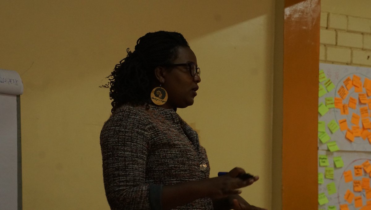 DianaWaithanji's tweet photo. "What does money mean to you?"
Our Finance Officer, @deedarma, taking us through financial management.
@AkiliDada @kamathi_d @forumsyd #DadasIgnite #AfricanWomenLead https://t.co/Po5BEP3gLV