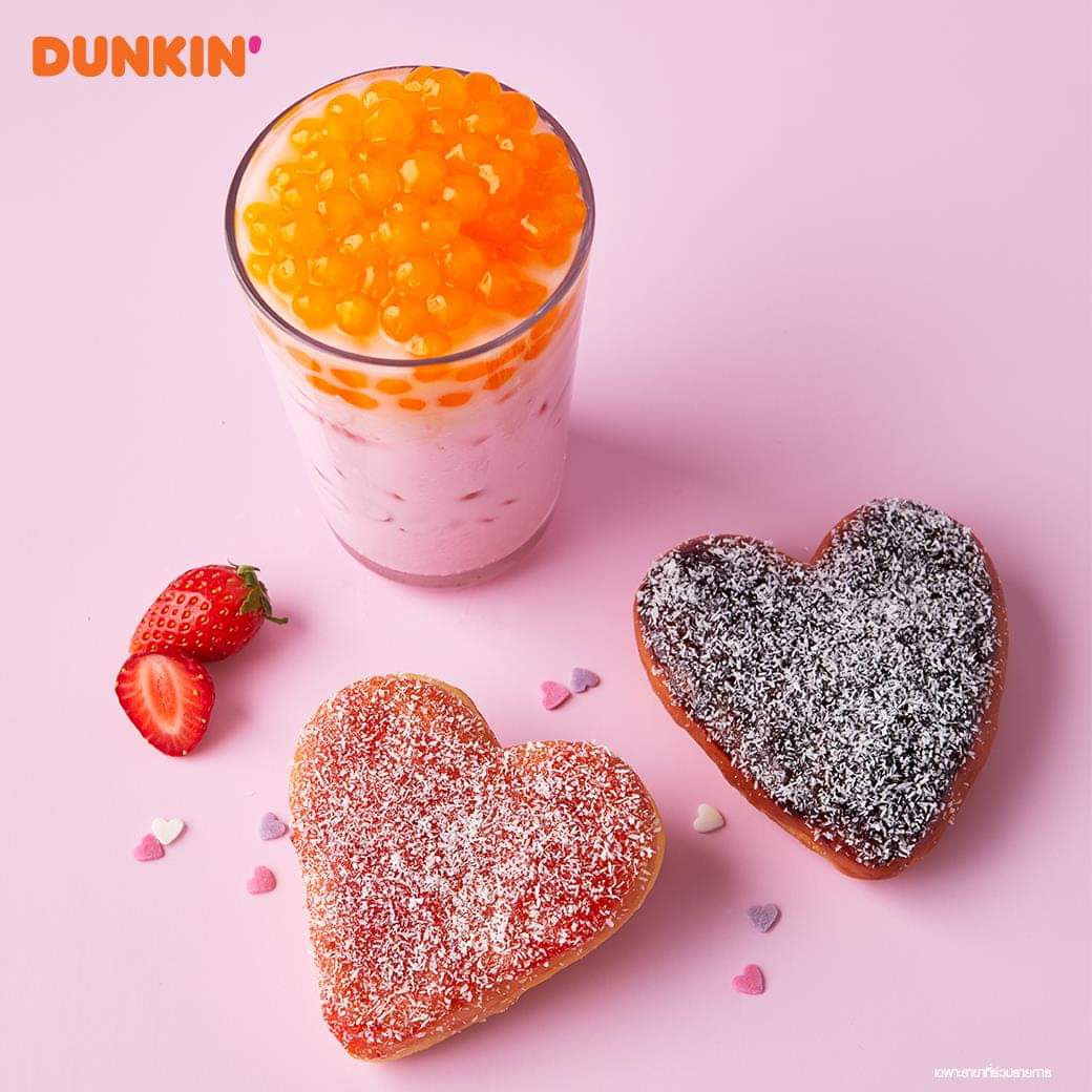 dunkinthoff's tweet photo. DUNKIN' COMBO LOVER ❤️💜🥤🥤
อร่อย “โสด” ใส อิ่มเป็น “คู่”ที่ร้านดังกิ้น ซื้อเครื่องดื่มนมสตรอเบอร์รี่ ฮอกไกโด รับสิทธิ์ ซื้อ โดนัท 1 ชิ้น ราคาพิเศษ 19 บาท ปกติราคาชิ้นละ 29 บาท ( 1 สิทธิ์ / 1 แก้ว )
#dunkin #StrawberryHokkaidoMilk #BerryInLove #BlueberryCocoHeart https://t.co/PePKcf9H8H