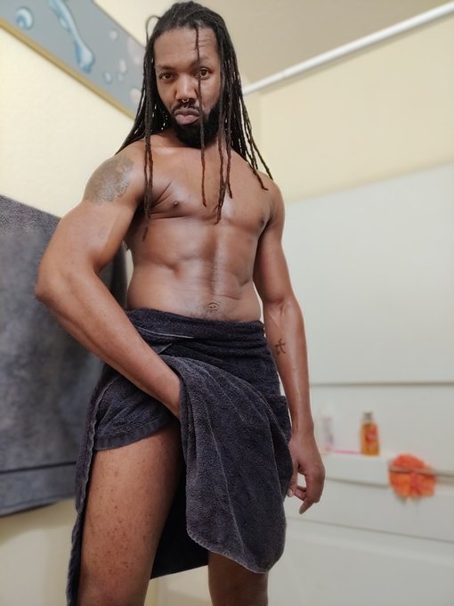 Inspired by @Cat_Life5Eva . Body positivity! https://t.co/oNWPNoER40<a class="tags" href="/tag/cat_life5eva">@cat_life5eva</a><a href="/tag/avnexpo2020"class="tags"><span>#avnexpo2020</span></a>