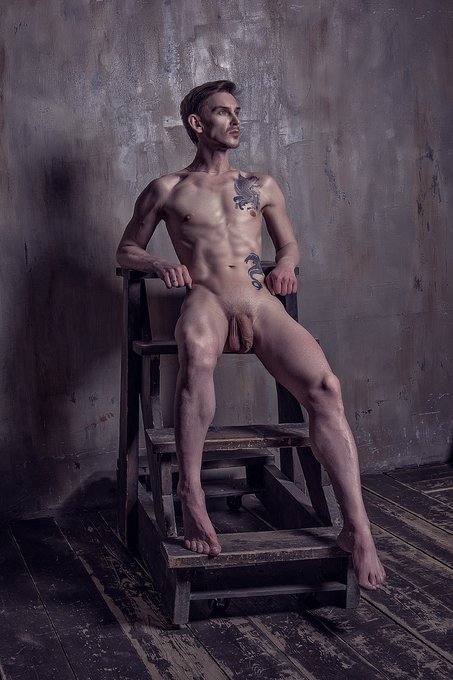 More hot pics and video https://t.co/p7Ixk14CEz https://t.co/qrJn4yPR9z