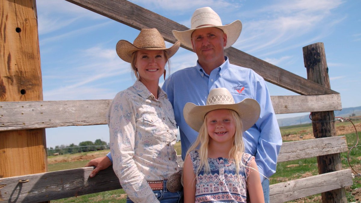 wagrowntv's tweet photo. In this week's episode, Kyle Beard tells us how Beard Cattle Ranch works with @IronHorseBeer to use the leftover grains from the brewing process to feed his family's cattle herd! Check your local listings at https://t.co/JEKPNTPTsE to watch the episode. #wagrown #wabeef https://t.co/ZwV0HZ0IMS