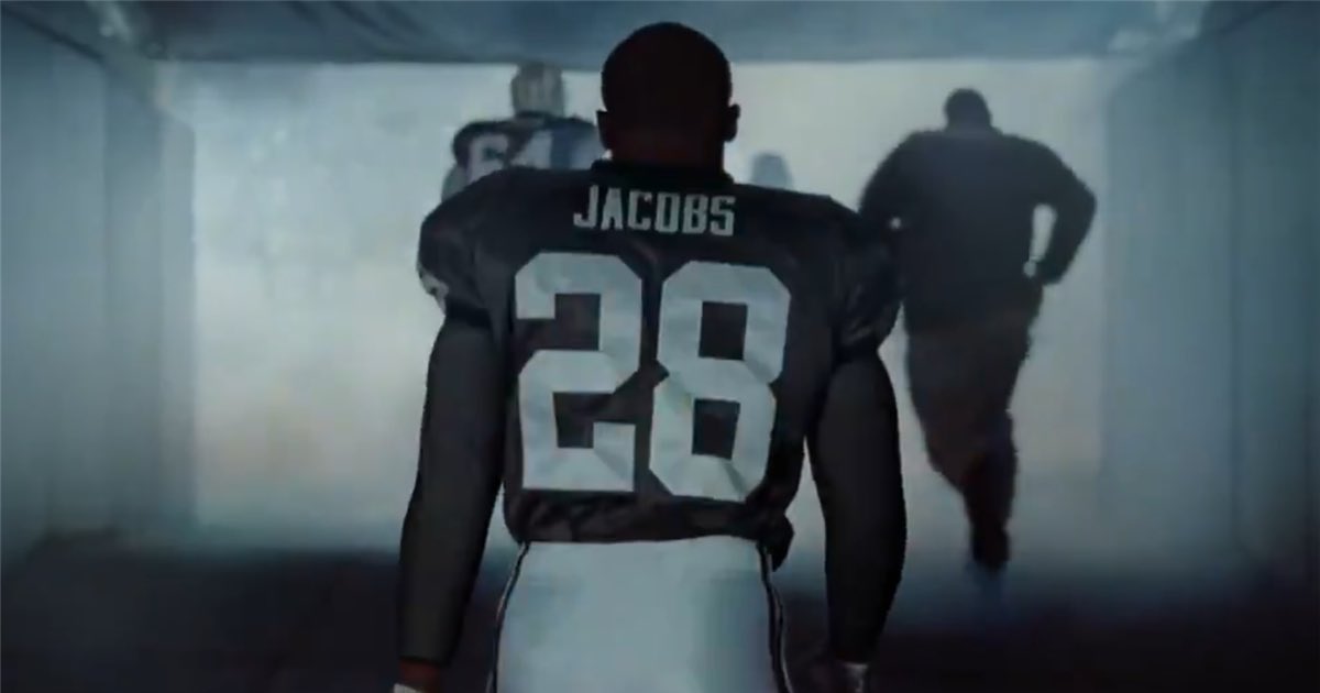 SocaCarson0024's tweet photo. Kia’s Super Bowl ad illustrated the value of self-reliance. Josh Jacobs told his younger self, “to be tougher than the world around you” and to “believe in yourself”. Which depicts the message to never give up &amp; work hard for what you want in life. #Soca1017D2 #ConsumerCulture https://t.co/QyayQzFcYI