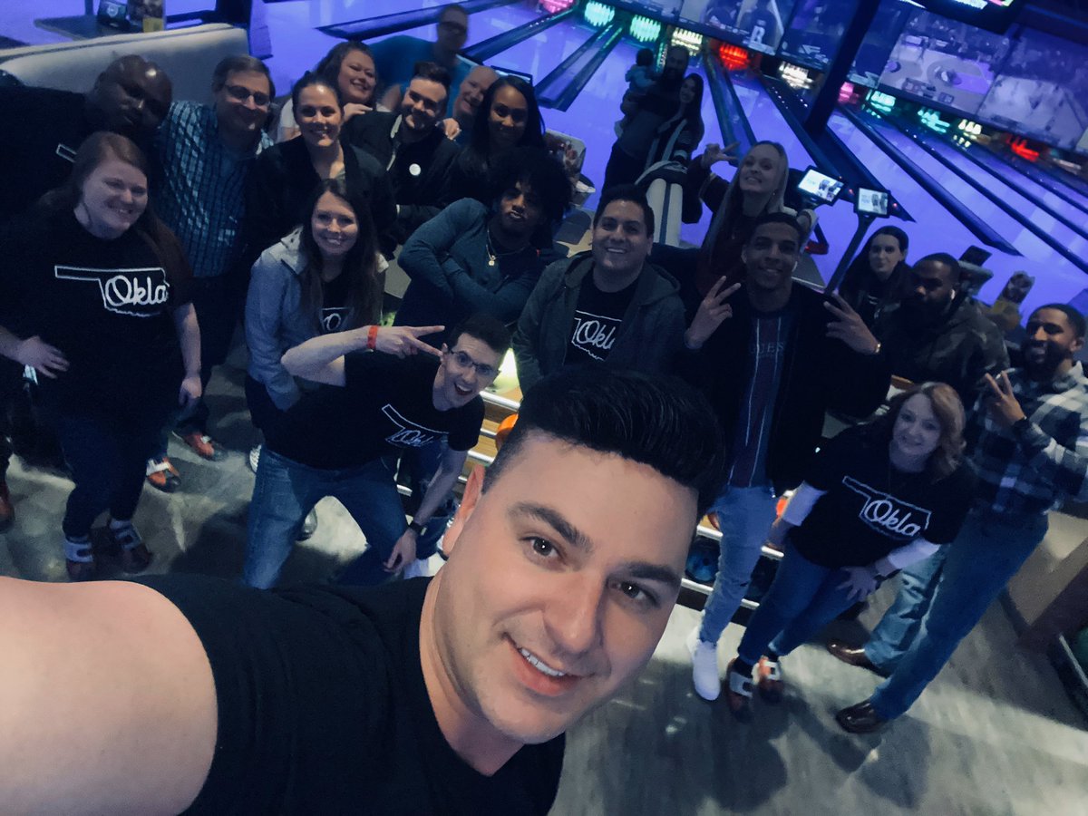 DanielT_919's tweet photo. Fantastic team builder celebrating our Q4 top performers and our very own @NarwhalBossLady for her promotion to auditor!so proud of all you guys! #NorthSquad #OneOklahoma #KAMOProud #LifeAtATT https://t.co/PCFI6tIRqR