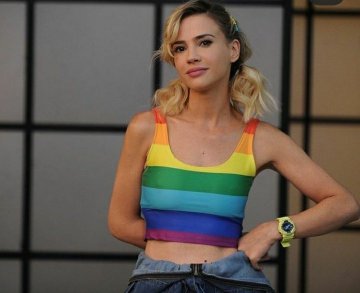 Laura Ubfal tweet media