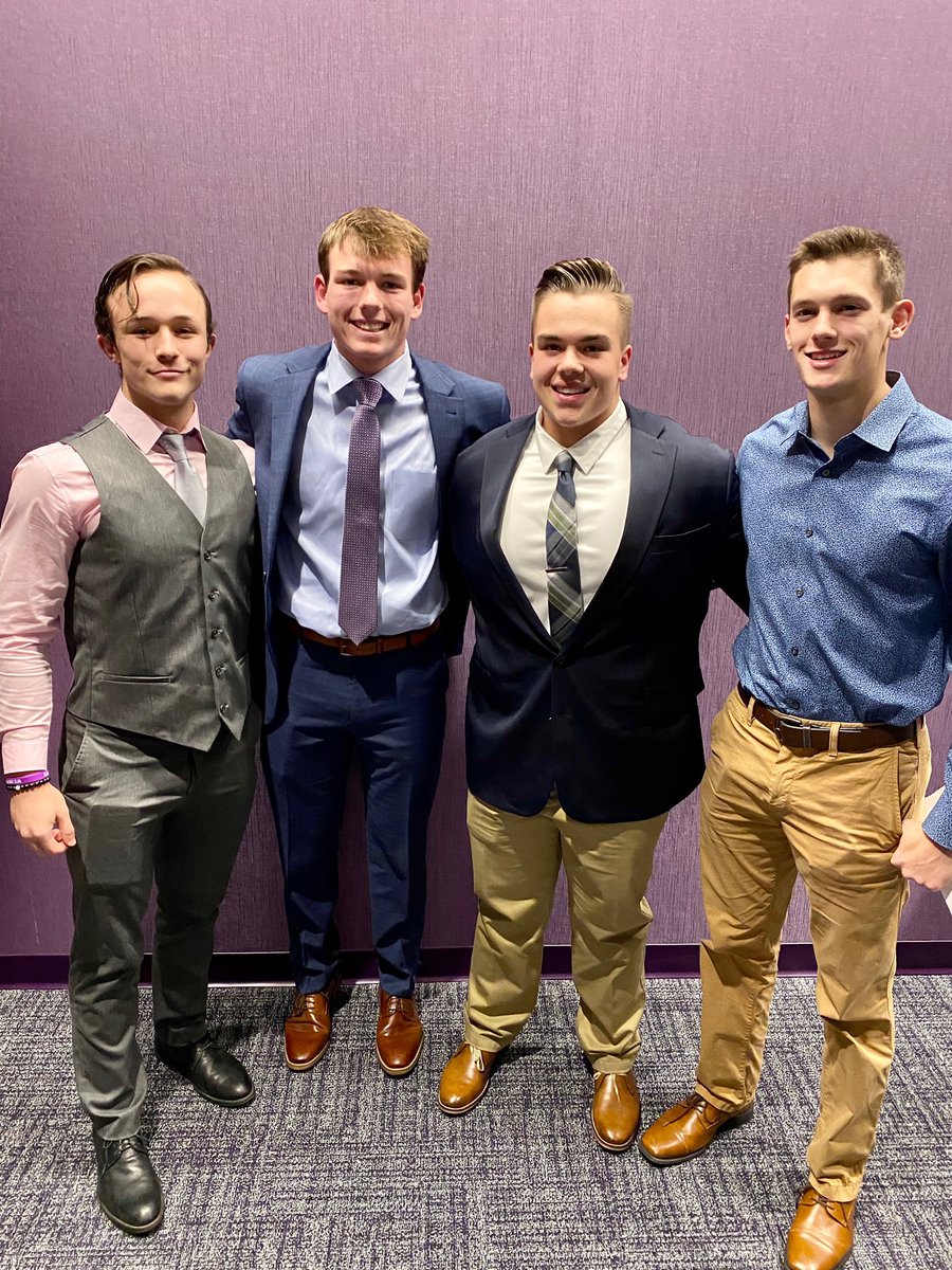 michaelwall1212's tweet photo. Congrats to the newest football members to the National Honor Society. Scholars and Ballers.  @zanester22 @SteeleBardwell @JOSH_THOMAS_16 @batten_colton @WillisWildkats1   All in. https://t.co/8HMFV103R2