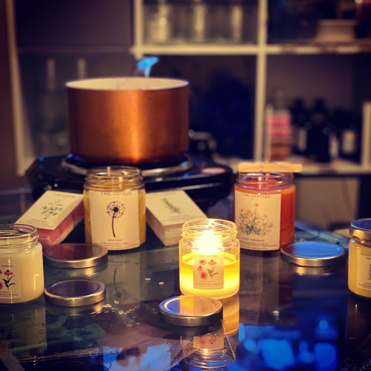IAMCANDLES_'s tweet photo. 2019 was a big year for me! New job, New city, New life! It all became so overwhelming at times .... as the year ended I started to focus more on my spiritual health, mental and my physical enlightenment! 🌿🌗🌍🌻I would love to announce my new series “ Healthy Lifestyle “ https://t.co/mPESIkVgFn