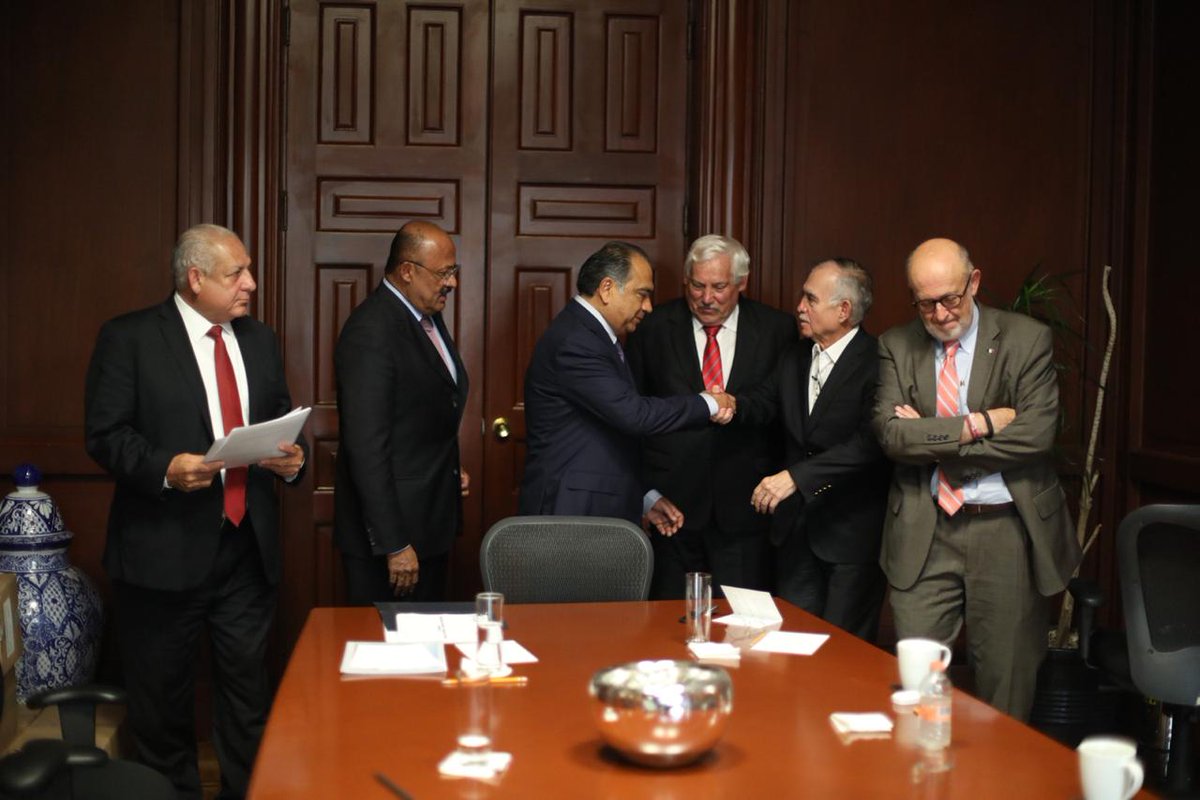 acapulcopress's tweet image. ] CIUDAD DE MÉXICO. * 6 de febrero de 2020.
| Gobierno de Guerrero.
Con la finalidad de gestionar mayores recursos en beneficio de los campesinos y la nueva operación del Programa de Fertilizante 2020, acompañado por el coordinador de la fracción  #Héct acapulcopress.com/gobierno/guerr…