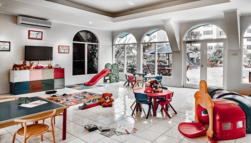 Aryaduta also provides various facilities to make your child feel comfortable while staying here. There is Kids Club where Children can do a variety of activities such as drawing, reading, and other.
°
°
#Hotelactivities #facilities #childrenphoto #aryadutabandung #aryadutahotel