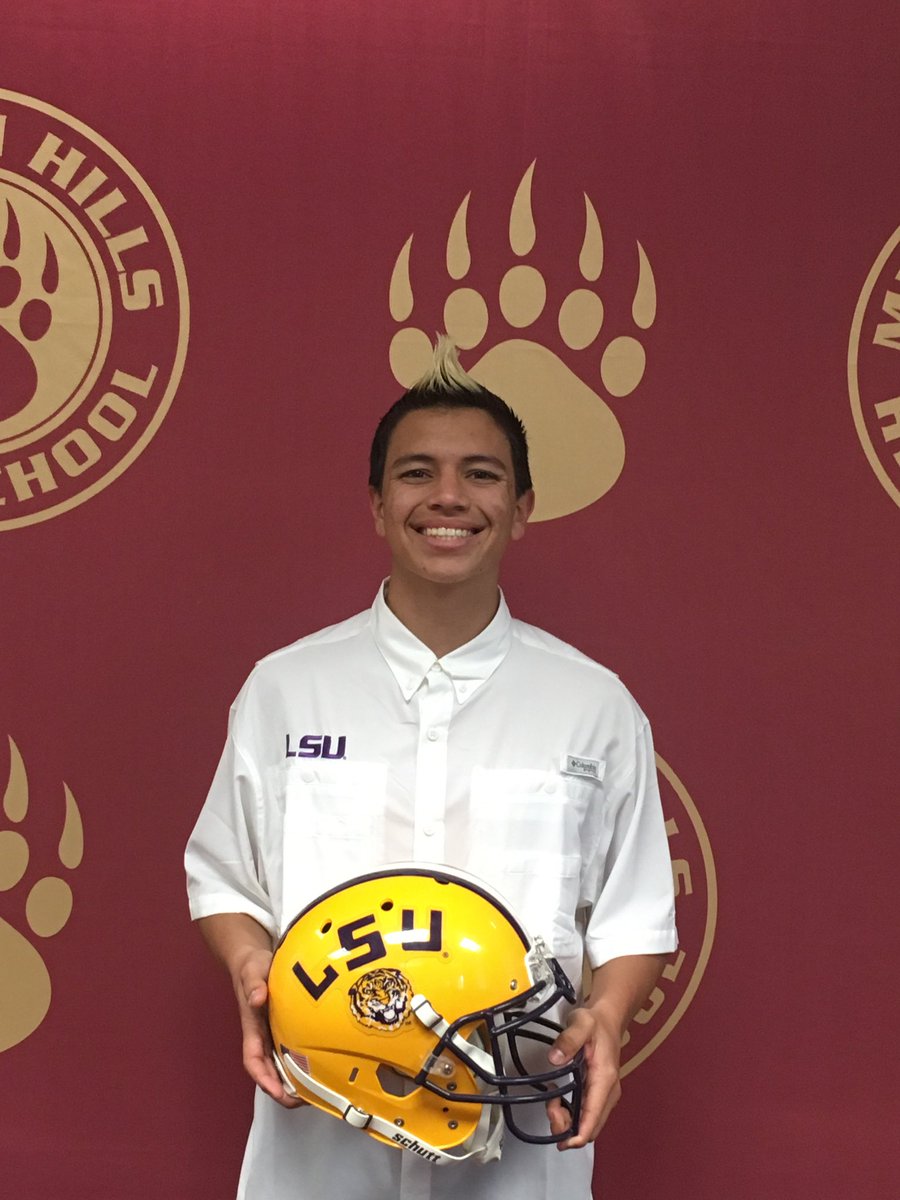 EzekealMata's tweet photo. I am beyond blessed to announce my commitment to the @LSUfootball program! I would like to thank God, my family, John Carney,and Derek Mathewson for everything you have done for me.I couldn’t have done it without your support!!Can’t wait to experience the next chapter of my life! https://t.co/b2bqtlSw51