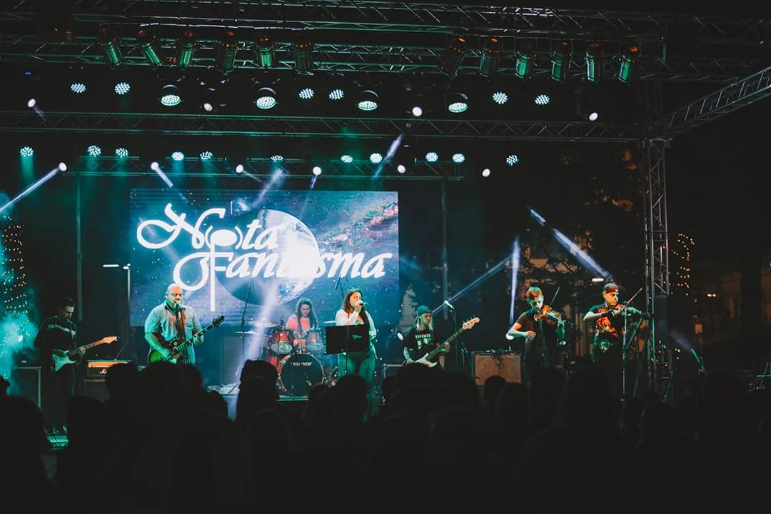 Nota_Fantasma's tweet photo. Fin de Año a Todo Rock 9
PH: Mathias Olivera https://t.co/UoLYmYgwyV