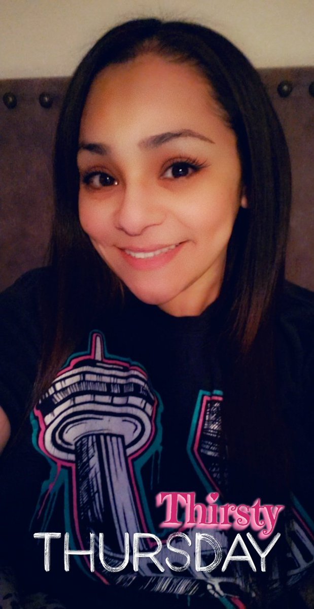 sookright's tweet photo. #210 #CountDownCity #ReppinSA #ThirstyThursday #SanAntonio #TowerOfAmericas #MyTower #MyCity #Churro https://t.co/0osvmNVwRr