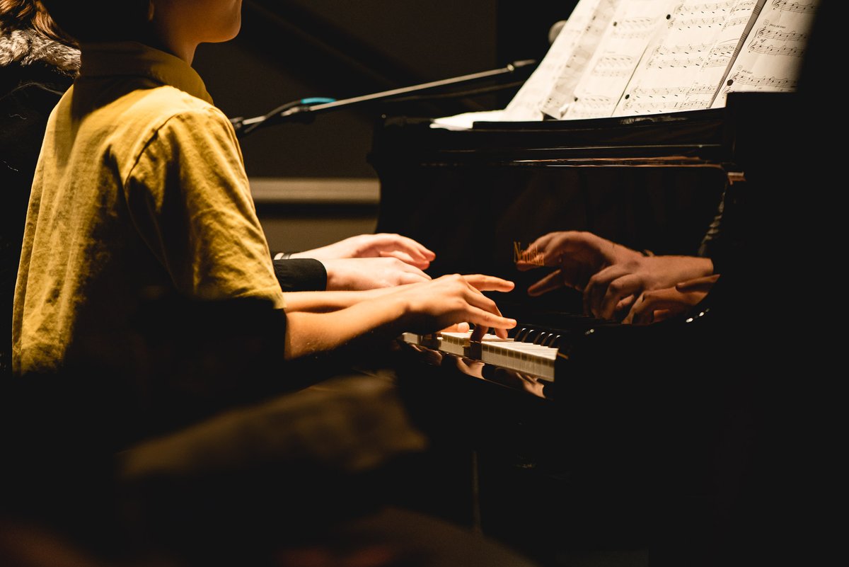 tcshouston's tweet photo. At Parent Night tonight, many of our students showcased their musical talent and led us in worship.  And Ms. Pfannenschmidt, one of our teachers, reminded us how crucial integration is for wholeness in our education and in our hearts.
#passionanddepth #truthbeautygoodness https://t.co/hjvczRaB35