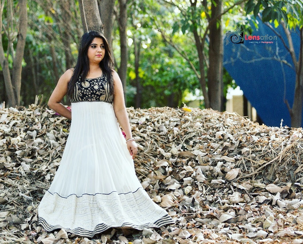 SinchanDixit's tweet photo. Lost In Musical Thoughts before the concert 👩‍🎤
.................
#lostinmusic #singersinchandixit #siimawinner #saregamapahindi #SinchanDixit #instasingers #DharwadHudgi #LionsClubRetroEvent #lensational_shots
PC : #Lensation https://t.co/I8lhob3nZA