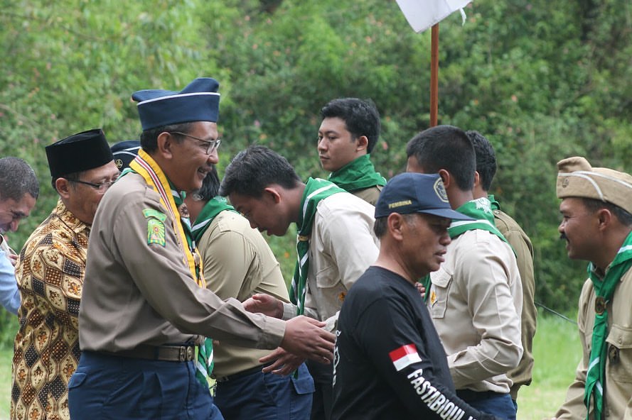 kwarpushw's tweet photo. Kwartir Pusat Hizbul Wathan mengucapkan selamat atas dilantiknya Kwartir Daerah Hizbul Wathan Kota Batu periode 2019-2021
Prosesi pelantikan dipimpin oleh Ketua Kwartir Wilayah Jawa Timur, Ramanda Muhammad Harun.
#HizbulWathan #Muhamdiyah #Scout
📷ig dsdhw1338 https://t.co/pBd8gjTxBp