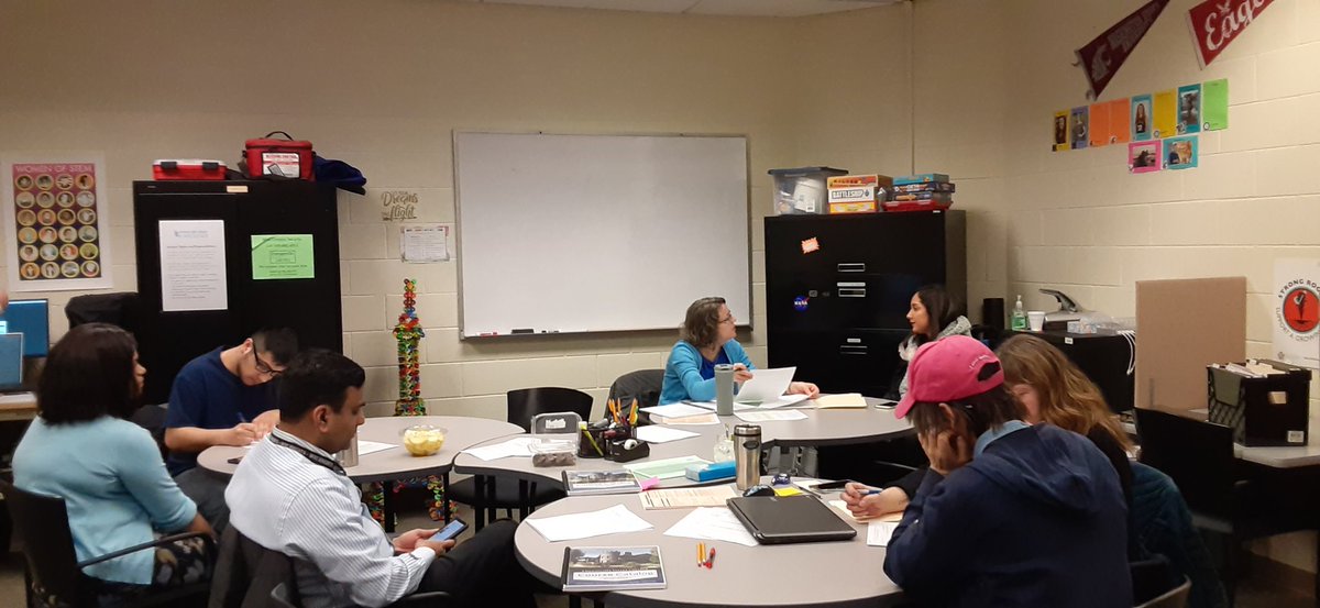 Busy advising day today. We have the best advisors <a href="/WVC/">WVC</a>. 💕👩🏽‍🎓👍🏽👨🏽‍🎓#STEMed