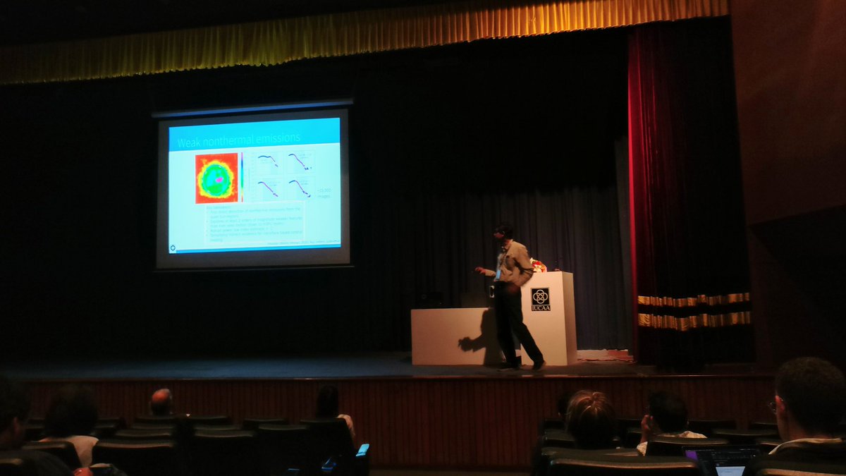 ydnad0's tweet photo. Divya Oberoi @NCRA_Outreach talking about capabilities of radio observations to constrain the dynamics of the Sun's Corona and the extended outer atmosphere #APSPM2020 https://t.co/aYC8CQYS5S