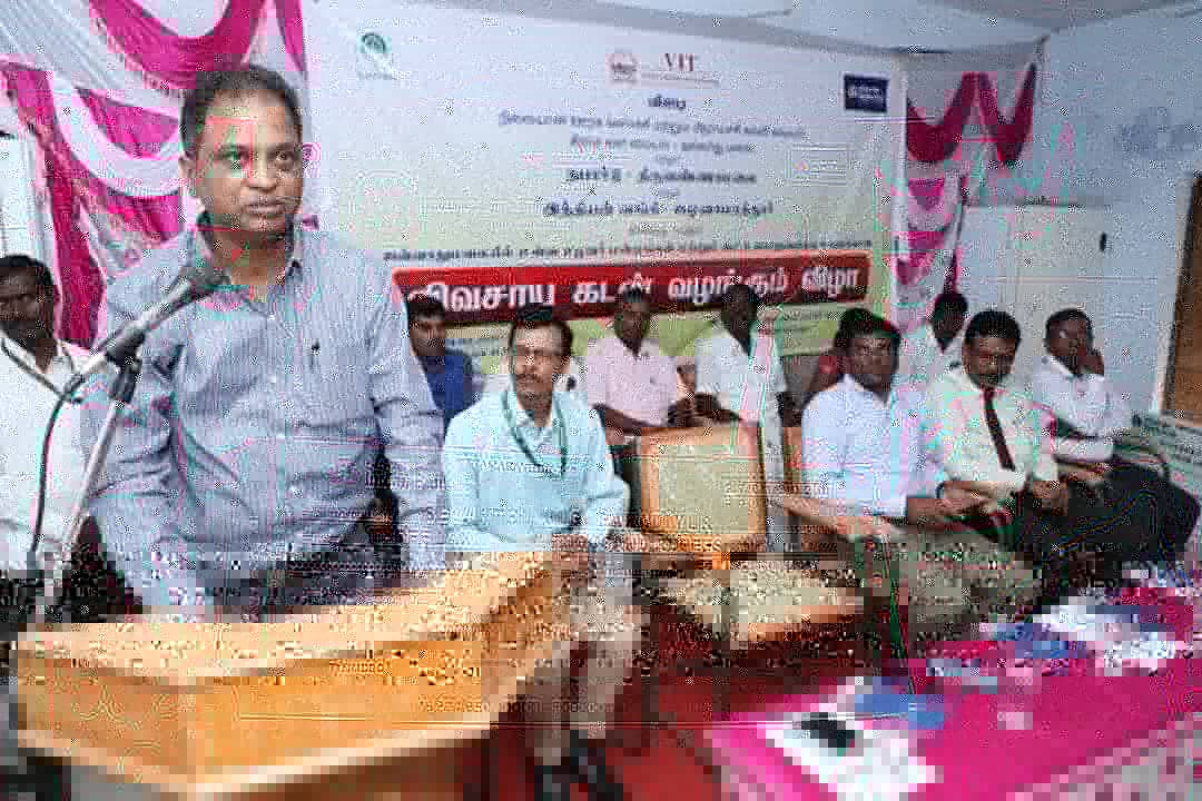 VIT_univ's tweet photo. The CSRD&RS from VIT, Vellore along with the Indian Bank granted loans upto one crore to the tribal people of Jamunamarathur.
Read more at https://t.co/CmdgESNYOb
#VIT
#VelloreInstituteofTechnology
#CSRDRS
#AgriculturalLoans https://t.co/SV3yidPq3W