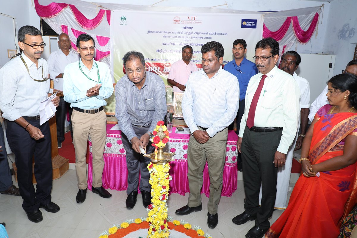 VIT_univ's tweet photo. The CSRD&RS from VIT, Vellore along with the Indian Bank granted loans upto one crore to the tribal people of Jamunamarathur.
Read more at https://t.co/CmdgESNYOb
#VIT
#VelloreInstituteofTechnology
#CSRDRS
#AgriculturalLoans https://t.co/SV3yidPq3W