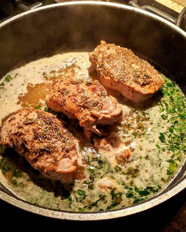 Pork chops with lemon, caper, and parsley sauce served alongside my go-to haricots verts with dijon vinaigrette! instagram.com/p/B8QODeWBbW6j…