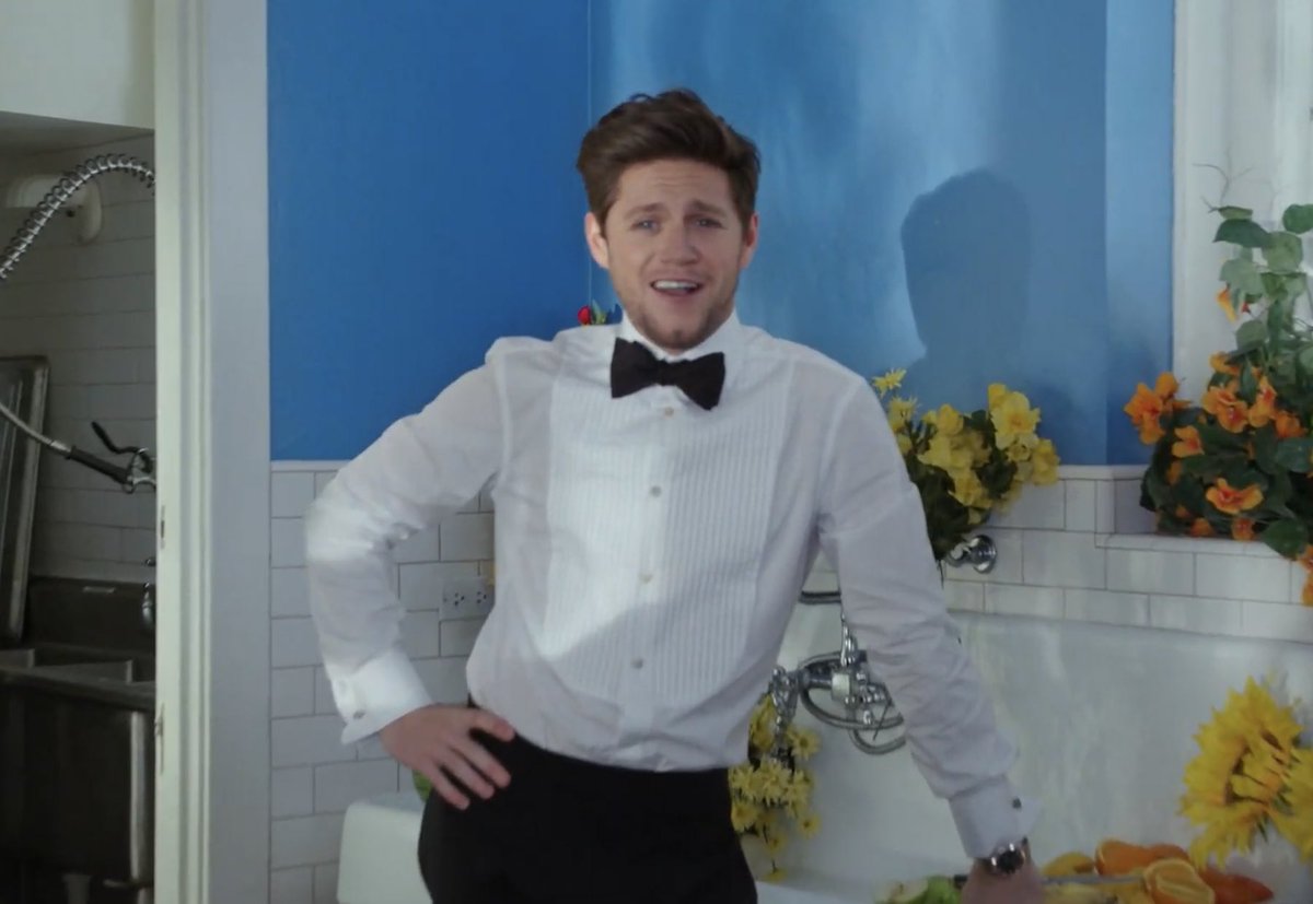 wtrmelonkiwi's tweet photo. NIALL THIS SONG IS SUCH A BOP AND THE MUSIC VIDEO IS SO ADORABLE 

I LOVE YOU AND I’M SO PROUD 😍😭

#NoJudgement https://t.co/bUQLNc3fPT