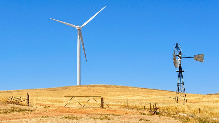 The South Australia Liberal government expects to slash the state’s emissions by 50% by 2030 as it continues to roll out #renewables, and unveils an #electricvehicle strategy and pushes into “green hydrogen”. Find out more: buff.ly/31E4pOz #AES2020 #energystorageAU