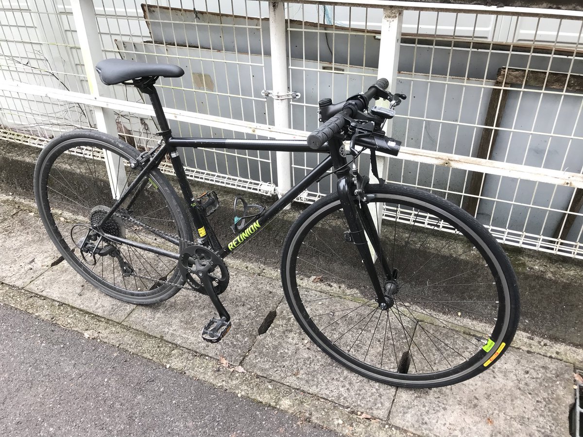 タイヤごと替えてもらいました。これまた初めて履くタイプのやつ
