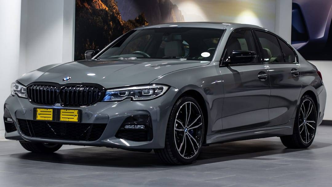 SBrothersZA's tweet photo. Another one! Full wrap done on this used 330i. A darker shade of Grey from Avery. Who is next? ✂️✂️✂️
#wrappedcars #wrapped #wrapporn #colourchange #nardogrey #bmwinsta #bmwsa #bmw #southafrica #durban #umhlanga #cleaning #blacklist #bmwg20 #bmw330i https://t.co/4LY7ZuLsvq