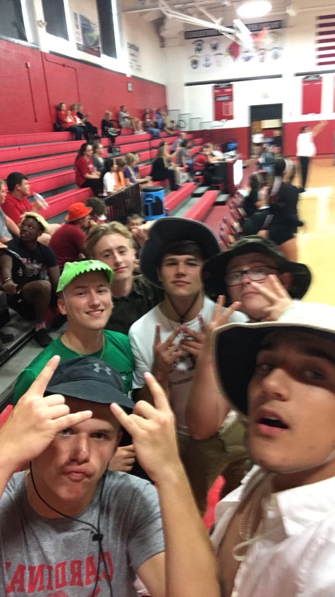 joepeternel's tweet photo. Happy birthday to my boy ! Can’t wait to come down, much love❤️ #vthh https://t.co/TFZeXQPNHI