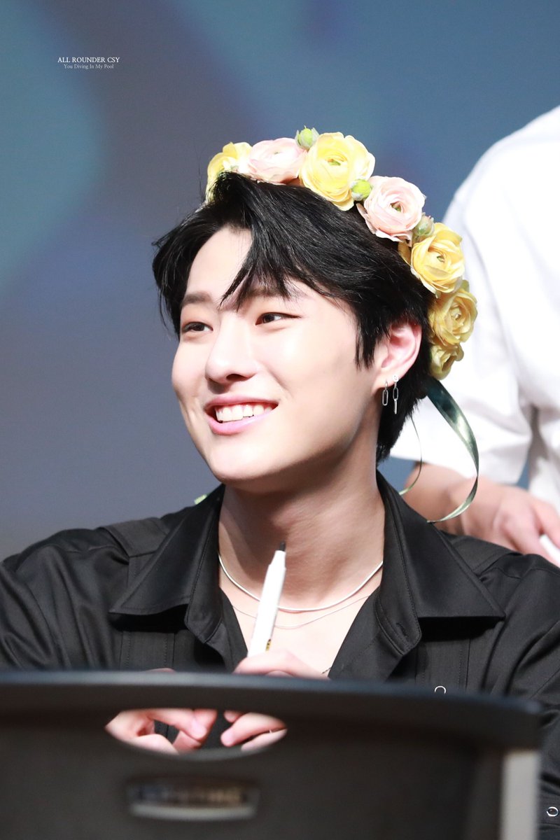 all_roundercsy's tweet photo. [190906] 노량진 팬싸

-••-

#조승연 #엑스원 #CHOSEUNGYOUN #X1 https://t.co/HUVHIpMrCs