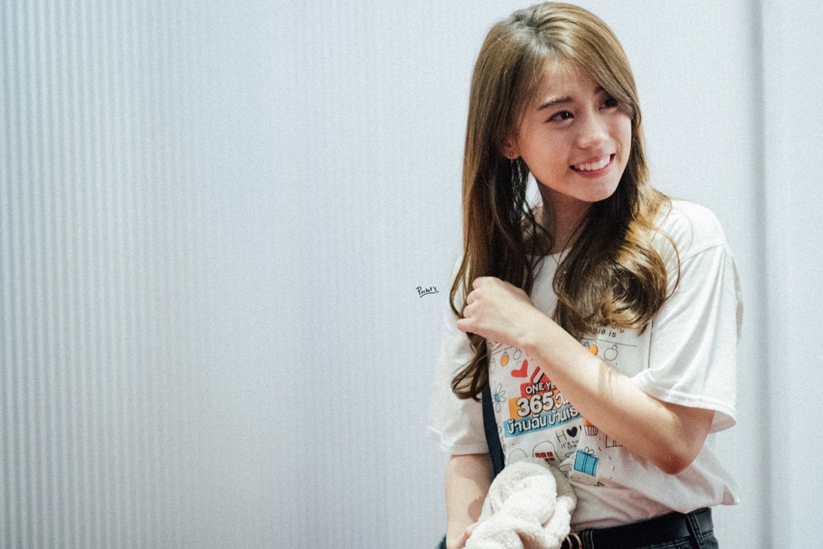 pocketsfanpage's tweet photo. รักฉันเรียกว่าเธอ

#FondBNK48 #BNK48 #Pocketfanpage https://t.co/7rHM5jpmsY