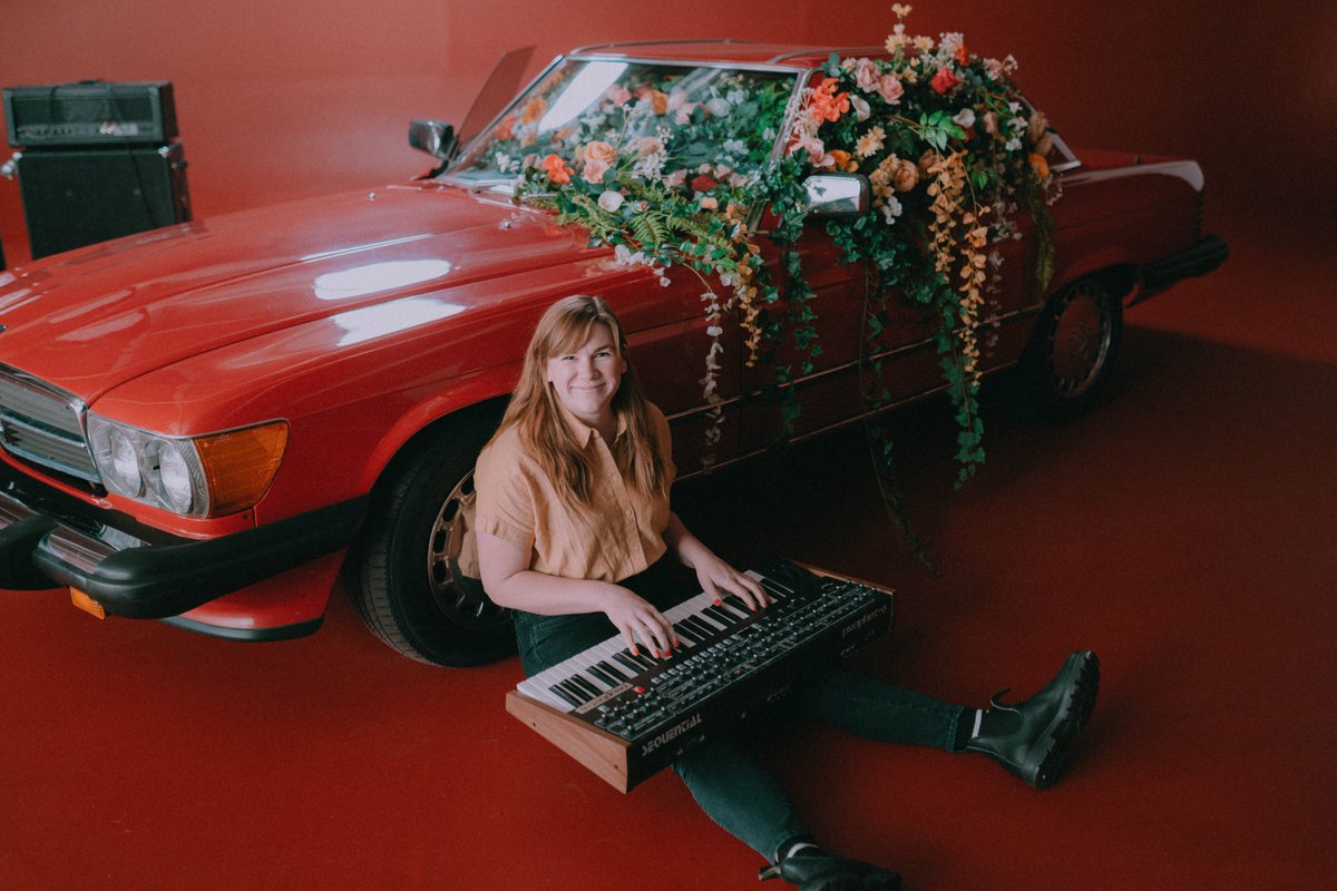 SpanishLuvSongs's tweet image. Brave Faces Everyone is out now. Stream it on @Spotify (spoti.fi/31vJ75P)