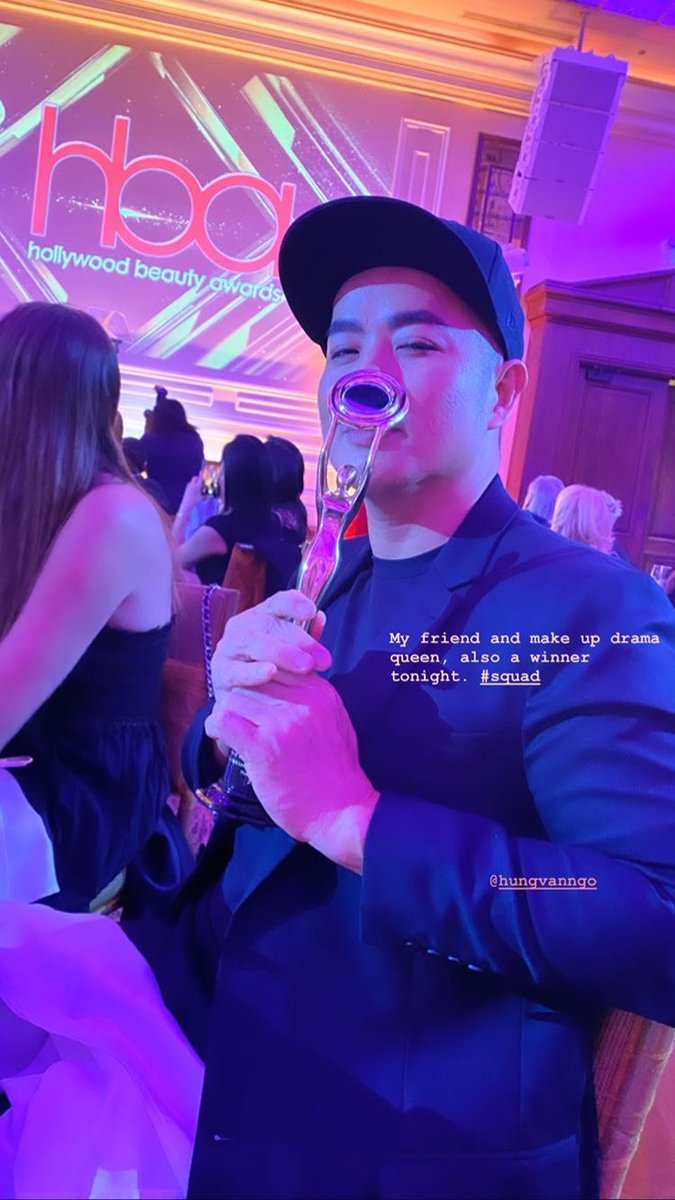 streamwithsg's tweet photo. โMy friend and makeup drama queen, also a winner tonight. #squdโ
Selena Gomez | Instagram Story
#LoseYouToLoveMe #BestLyrics #iHeartAwards https://t.co/JOQAvohfYC